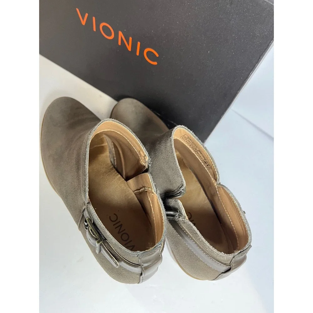 Vionic Joy Millie Greige Suede Ankle Boots‎ 322MILLIE Womens 8.5 Supportive Heel